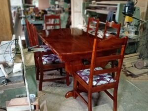 Dave Roots Collection - Dining Room Set (Mahogany)